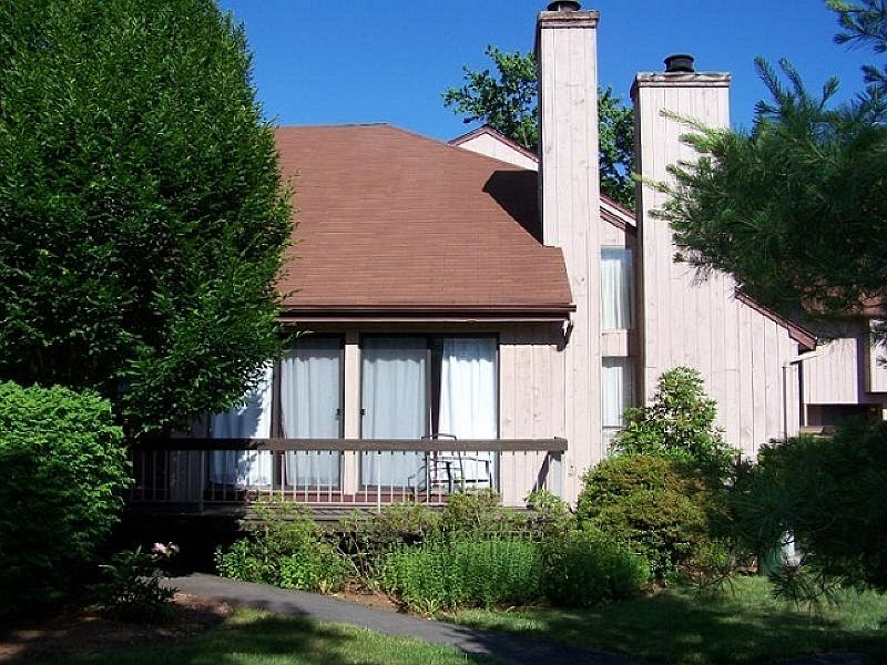 1st image of 124 BLUEBIRD DR 3B