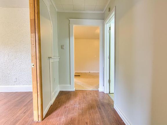 4th image of 318 Midridge Dr