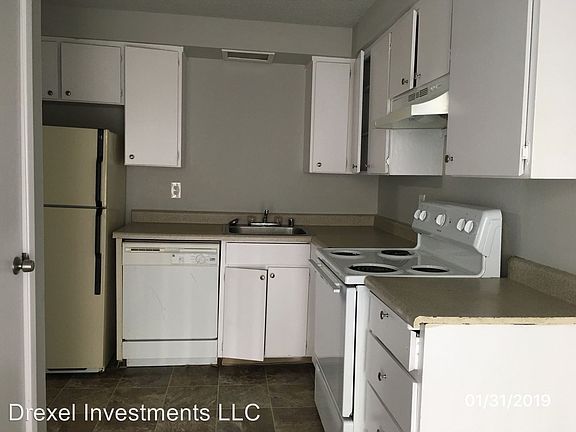2nd image of 4841 Pacific Ave APT 2