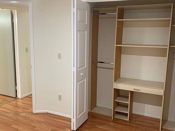 5th image of 6014 Quaker Hill Dr