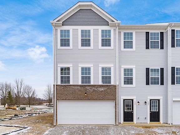 2nd image of 125 Weeping Willow Dr