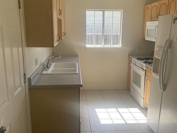 2nd image of 4329 44th Ave