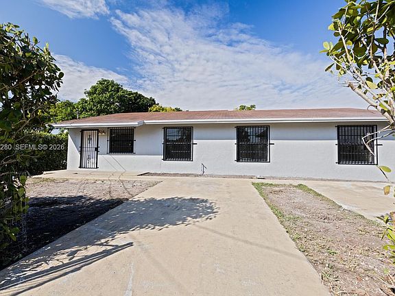 3rd image of 522 SW 3rd Ave