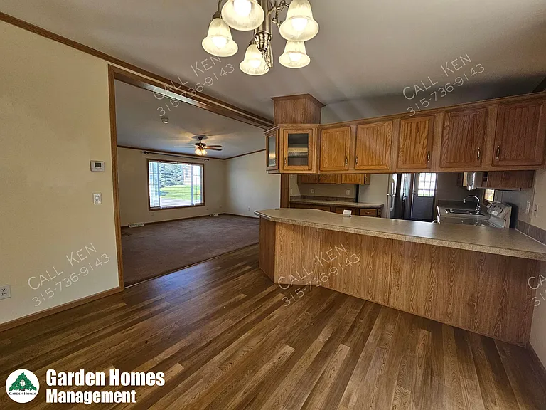 4 Majestic Ln — Photo 3