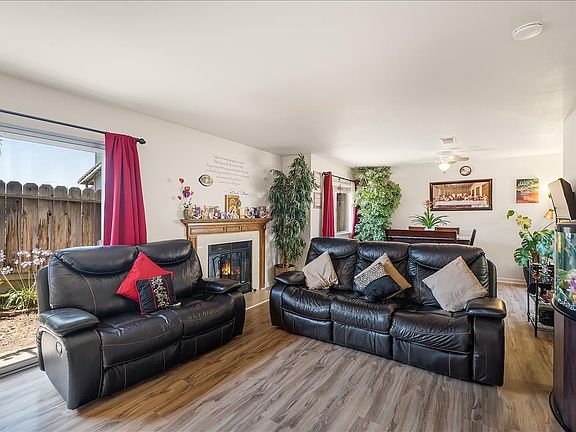 4th image of 61 Knight Ln