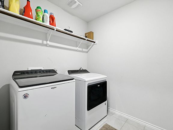 2nd image of 1317 Hutchings Ct