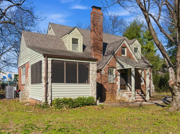 1727 S Kimbrough Avenue, Springfield, MO 65807