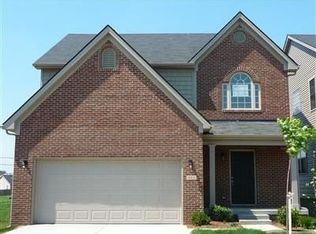 661 Lucille Dr, Lexington, KY 40511