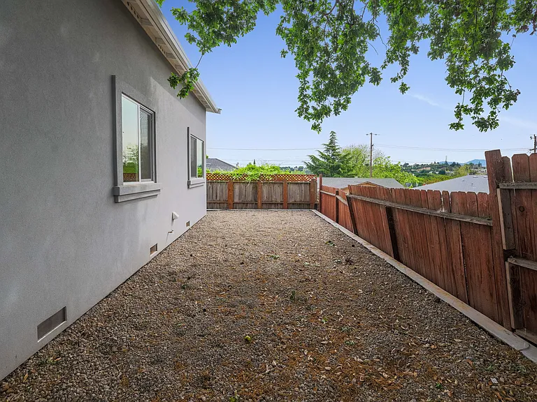 1230A Palm Ave — Photo 5