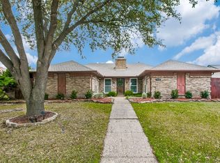 3726 Woodside Rd, Carrollton, TX 75007