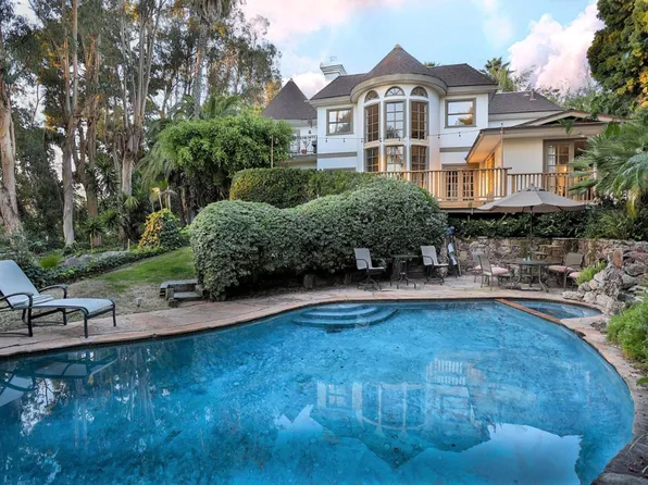 1769 Ivy Rd, Oceanside, CA 92054