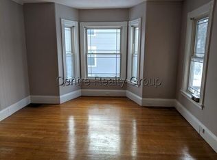 72 Floral St, Newton, MA 02461