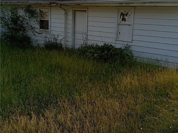 2nd image of 1325 Miami Ave