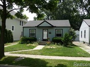692 Ruffner Ave, Birmingham, MI 48009