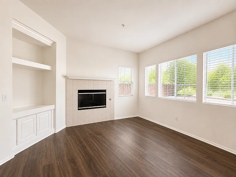 39930 Alpine Union St #B — Photo 2