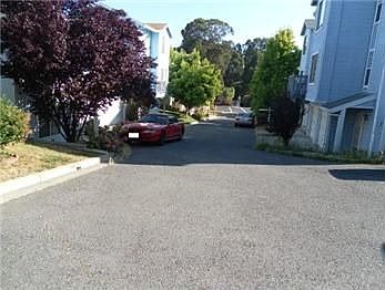 2nd image of 805 Adams Ct