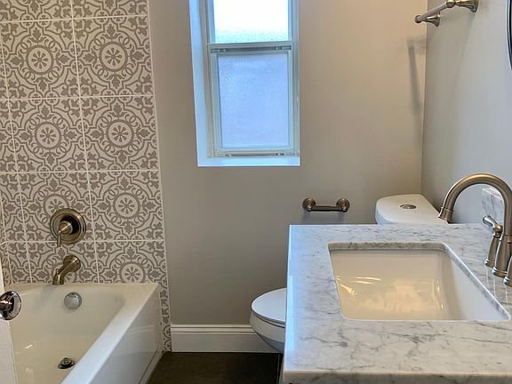 4th image of 7537 Buckingham Dr APT 3W