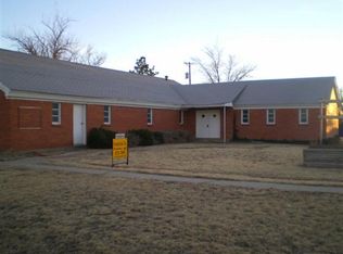 200 S Vaughn Ave, Fritch, TX 79036
