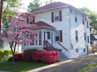 18 Locust Dr, Cranford, NJ 07016