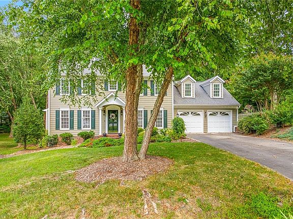2nd image of 111 Branchwood Dr
