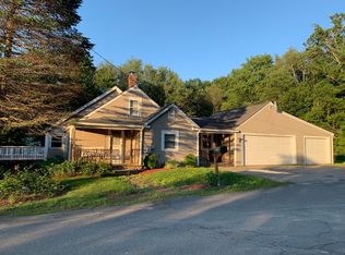 4 Farrington Ave, Plaistow, NH 03865