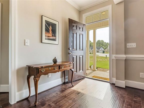4th image of 2106 Sundial Ct