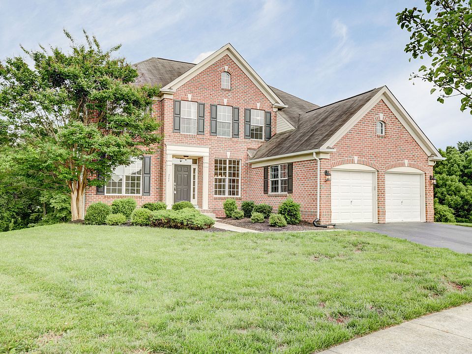1st image of 245 Wilgus Ct