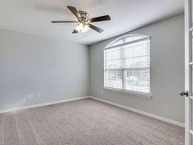 1333 Rembrandt Dr — Photo 25