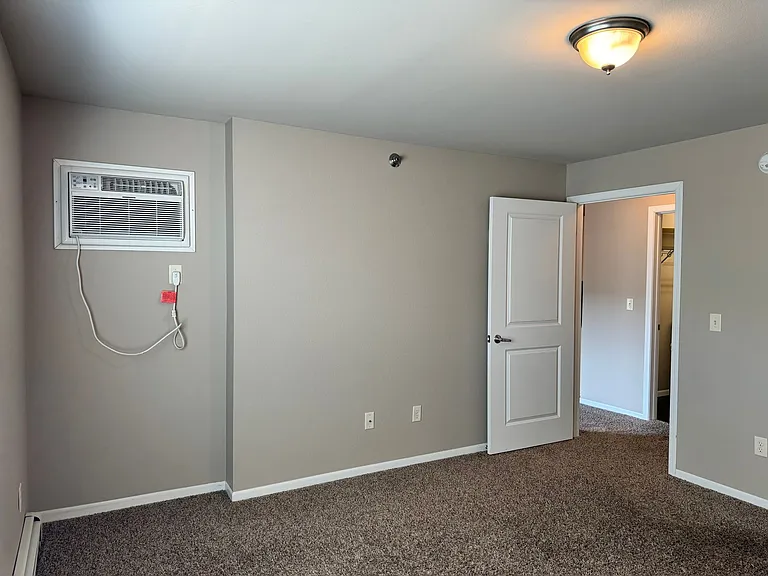 Aspen Trail Apartments — Photo 20