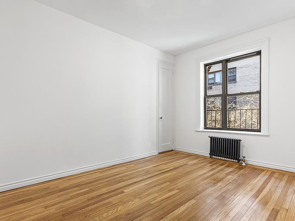 2nd image of 330 E 52nd St APT 44