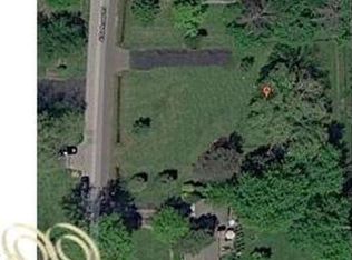 6701 E Dartmoor Rd, West Bloomfield, MI 48322