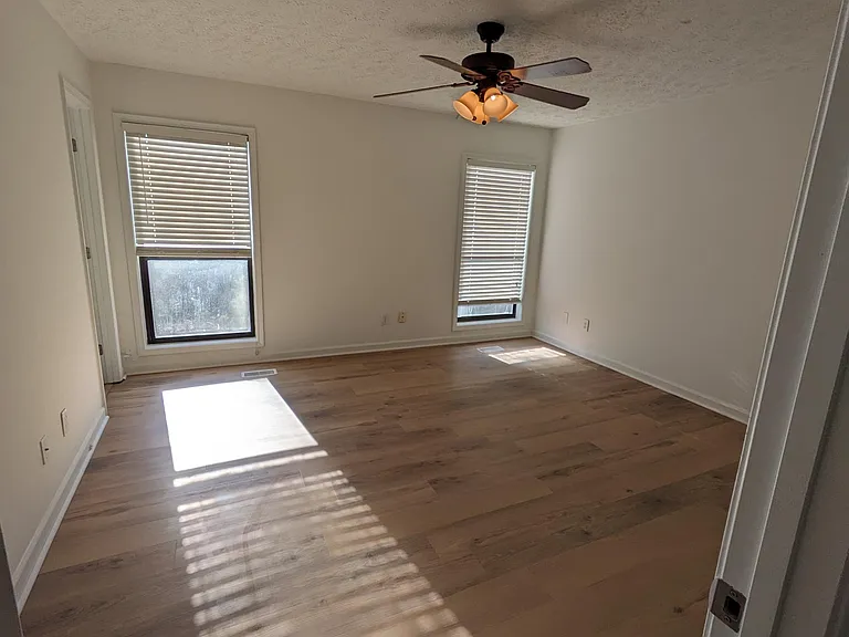 810 Allatoona Crst — Photo 14