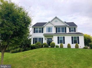 81 Clover Hill Ln, Spring City, PA 19475