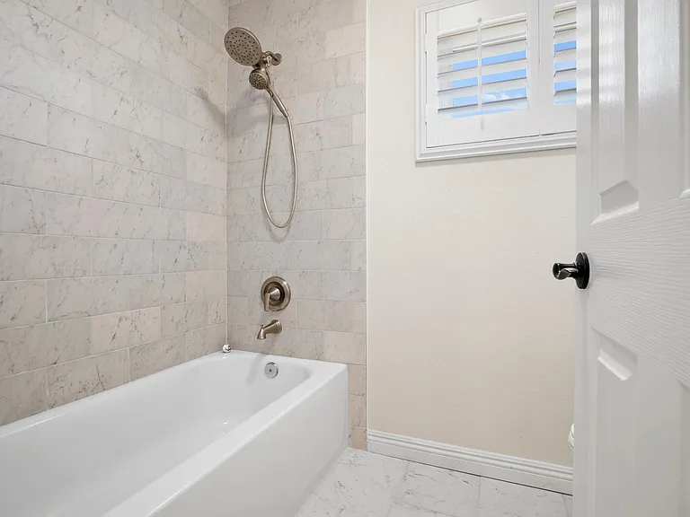 3533 Parkmeadow Ct — Photo 9