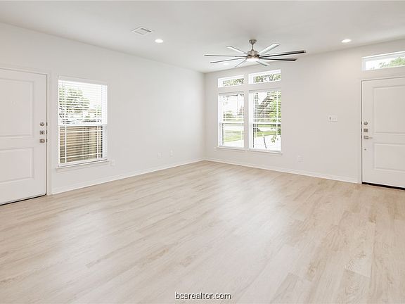 5th image of 405 Nimitz St