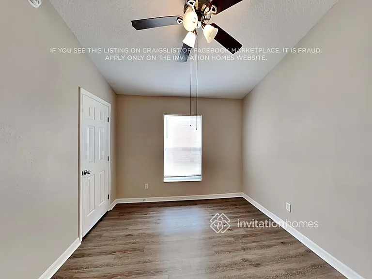 723 Berwick Dr — Photo 11
