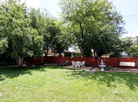 4th image of 9820 S 50th Ct