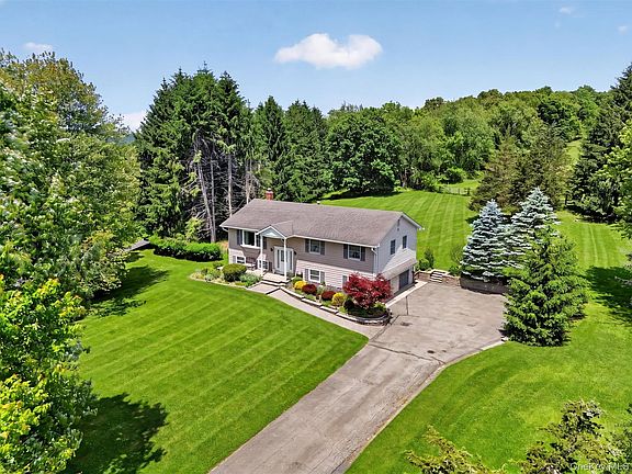 2nd image of 22 Beverly Drive