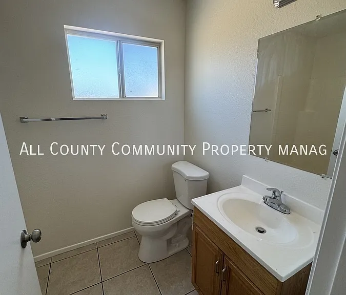 58439 Palisade Dr #B — Photo 11