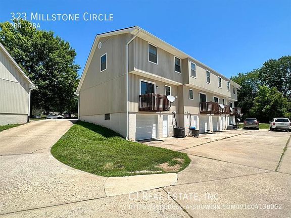 2nd image of 323 NW Millstone Cir