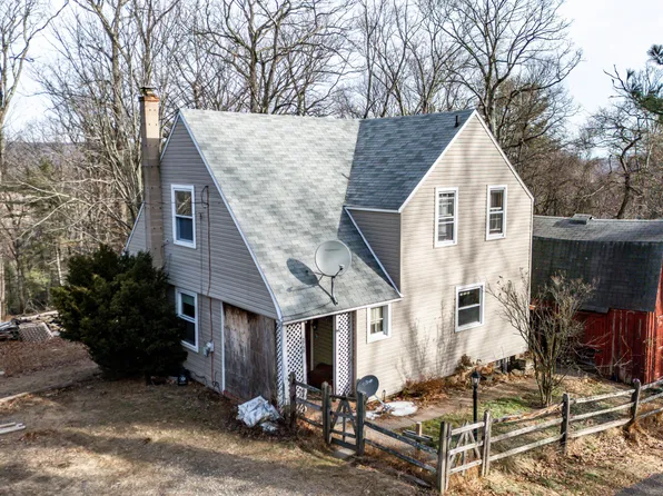 2759 Heights Rd, Berwick, PA 18603