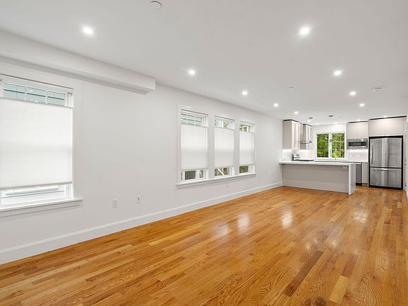 3rd image of 17 Standish St #1