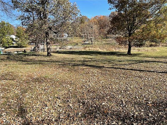 4th image of LOT 700 Lake Viking Ter