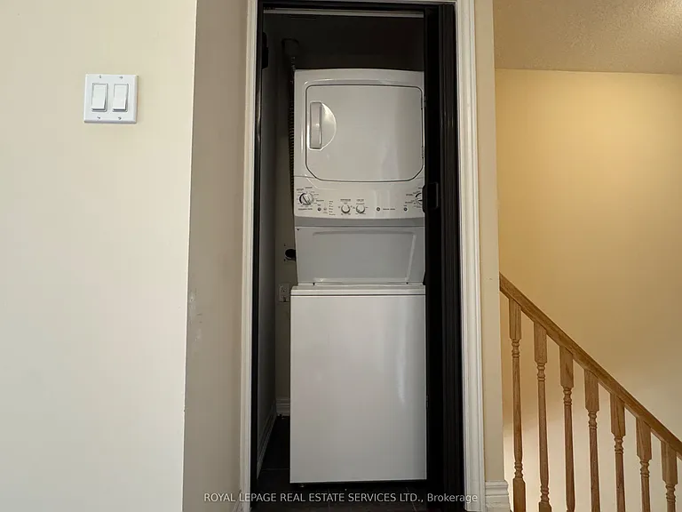 181 Plains Rd W #47 — Photo 29