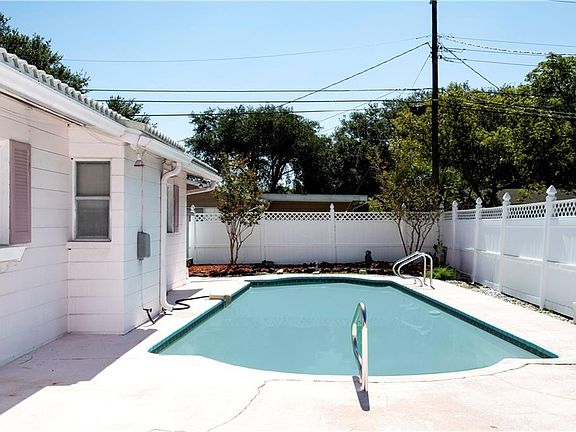 4th image of 7020 38th Ave N