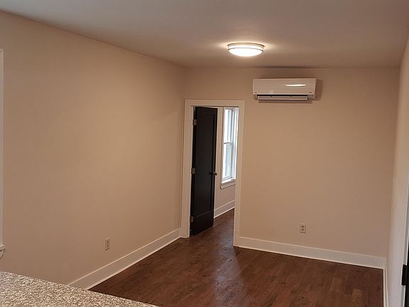 3rd image of 1435 N 2nd St #3R