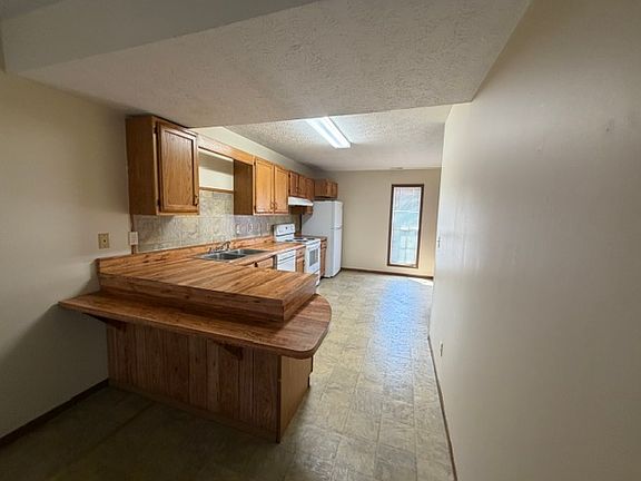 4th image of 21-45 Carriage Way #25