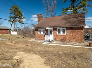 40 Utopia St, Schenectady, NY 12304