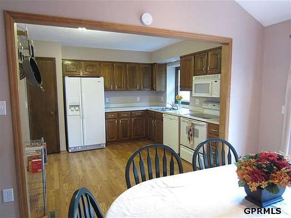 3rd image of 6636 S 108th Ave