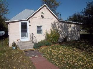 302 E Plumer St, Maxwell, NE 69151